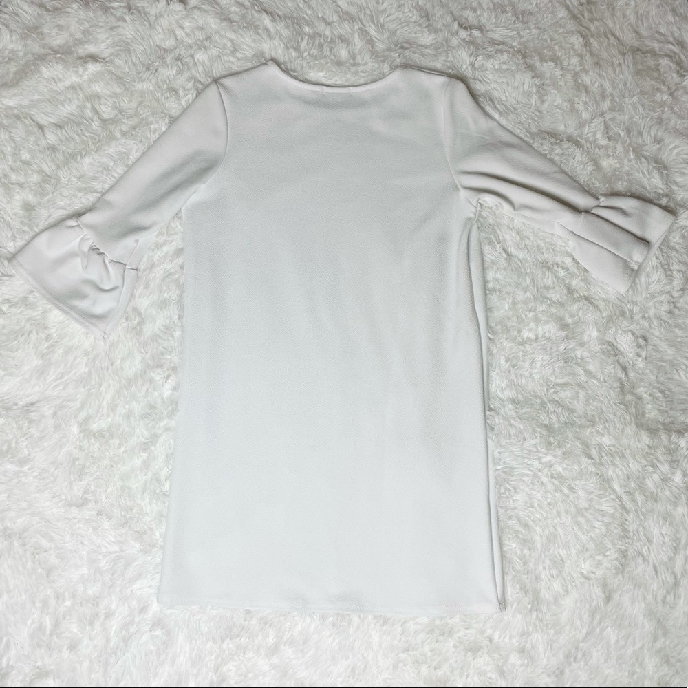 Simple & chic Little White Dress